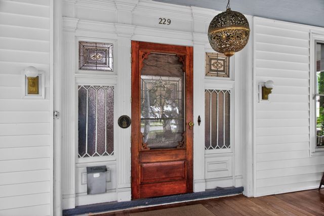 229 W LEXINGTON Avenue, Danville, KY 40422