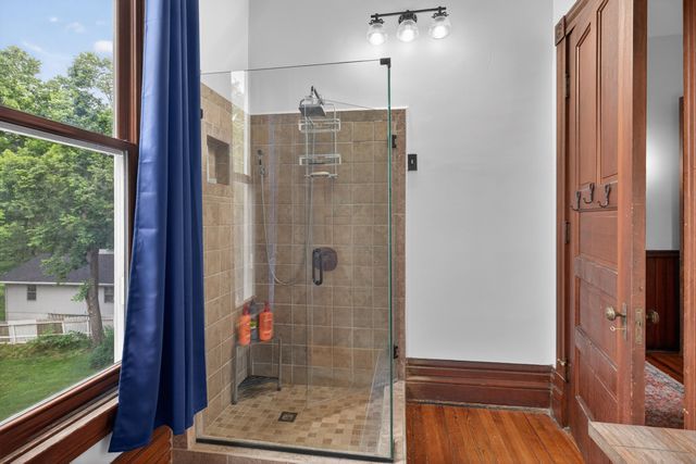 229 W LEXINGTON Avenue, Danville, KY 40422