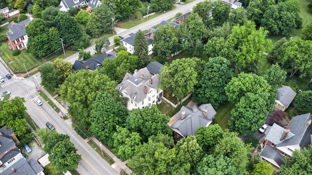 229 W LEXINGTON Avenue, Danville, KY 40422