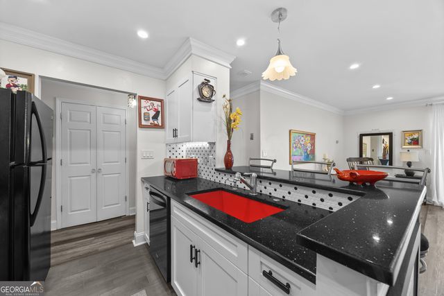 300 Johnson Ferry Road NE B812, Atlanta, GA 30328