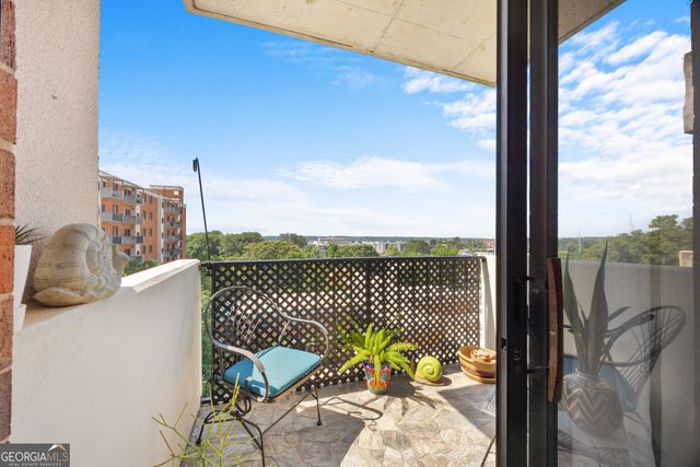 300 Johnson Ferry Road NE B812, Atlanta, GA 30328