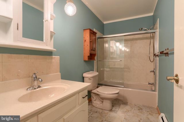 3065 W OAK ST, Lebanon, PA 17042