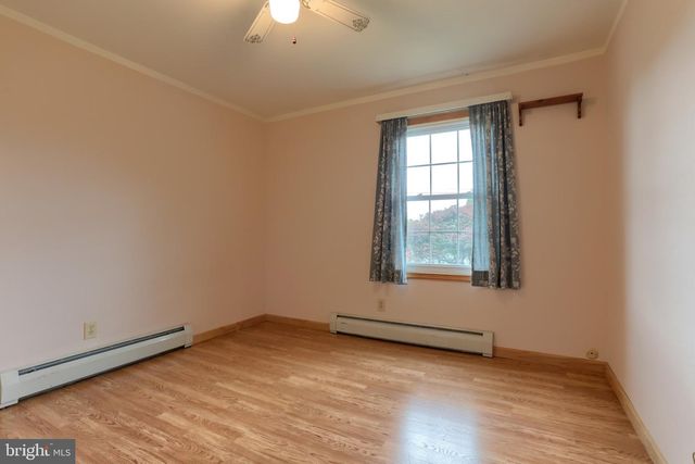 3065 W OAK ST, Lebanon, PA 17042