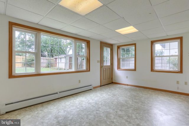 3065 W OAK ST, Lebanon, PA 17042