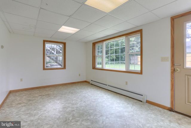 3065 W OAK ST, Lebanon, PA 17042
