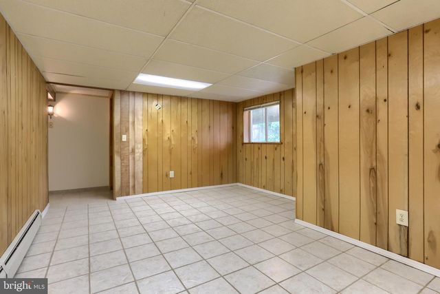 3065 W OAK ST, Lebanon, PA 17042