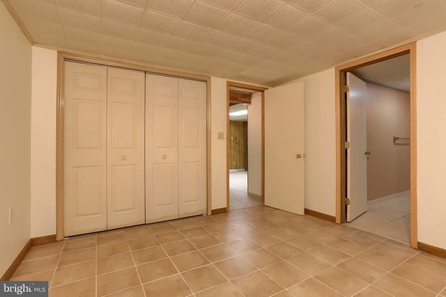 3065 W OAK ST, Lebanon, PA 17042