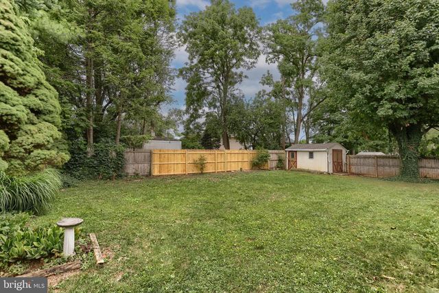 3065 W OAK ST, Lebanon, PA 17042