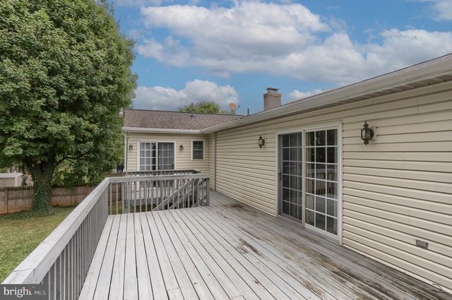 3065 W OAK ST, Lebanon, PA 17042