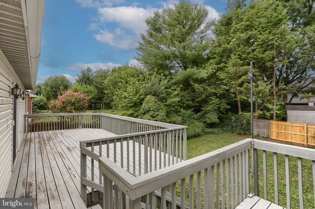 3065 W OAK ST, Lebanon, PA 17042