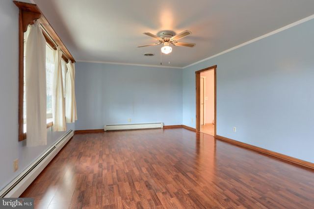 3065 W OAK ST, Lebanon, PA 17042
