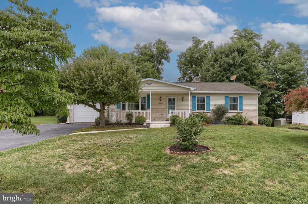 3065 W OAK ST, Lebanon, PA 17042