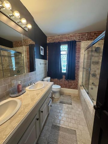 293 E Mithoff Street, Columbus, OH 43206