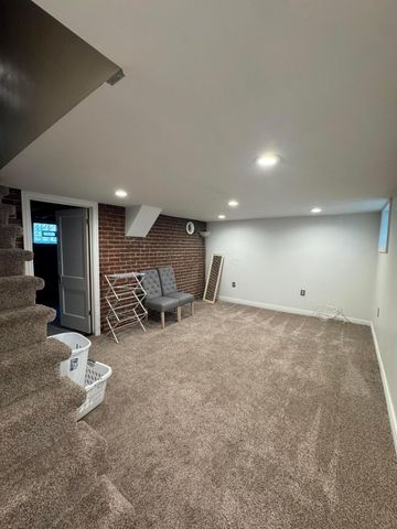 293 E Mithoff Street, Columbus, OH 43206