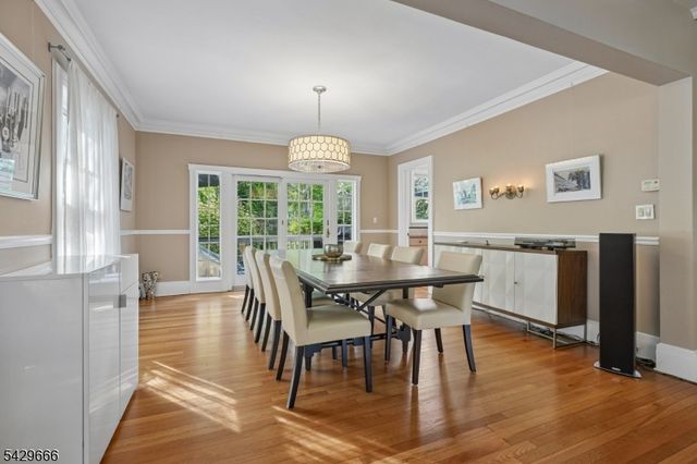 311 S Ridgewood Rd, South Orange Village Twp., NJ 07079