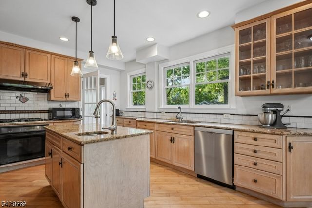 311 S Ridgewood Rd, South Orange Village Twp., NJ 07079