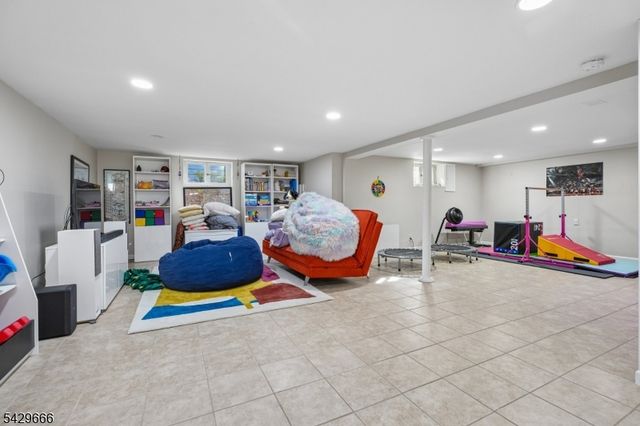 311 S Ridgewood Rd, South Orange Village Twp., NJ 07079