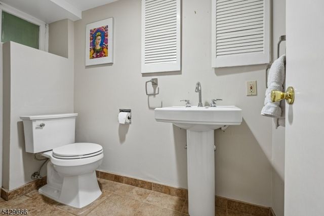 311 S Ridgewood Rd, South Orange Village Twp., NJ 07079