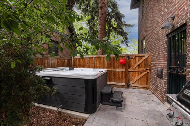 4636 Montview Boulevard, Denver, CO 80207