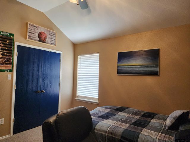 670 Frederick Circle, Flint, TX 75762