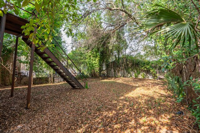 6 Poinsett Street, Charleston, SC 29403