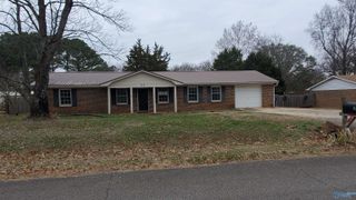 112 Tres Drive, Huntsville, AL 35811