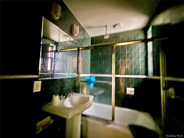 112-50 Northern Boulevard 3B, Corona, NY 11368