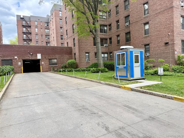 112-50 Northern Boulevard 3B, Corona, NY 11368