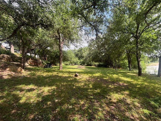 101 River View Road, Millsap, TX 76066