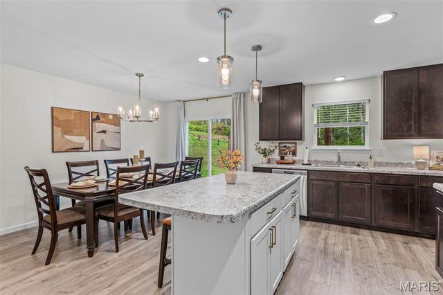 3127 White Pine Drive, Imperial, MO 63052