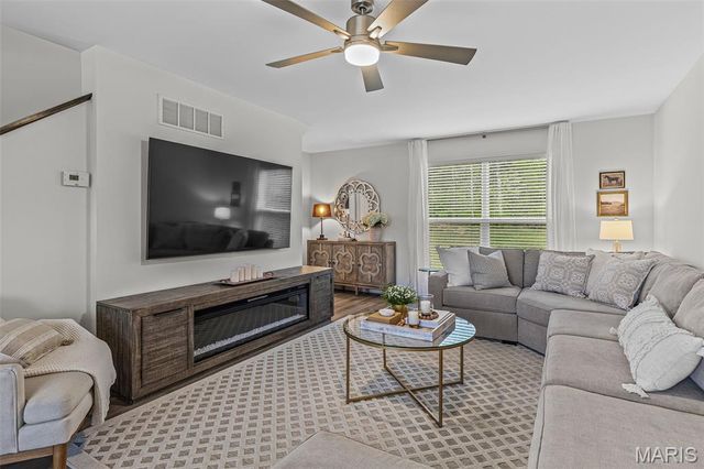 3127 White Pine Drive, Imperial, MO 63052