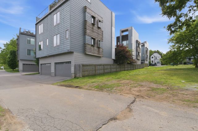 5610B Burgess Ave, Nashville, TN 37209