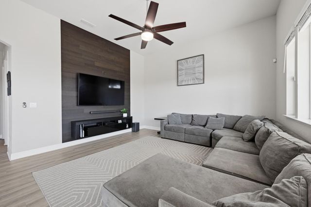 2012 Van Ruiten Dr, Lodi, CA 95242