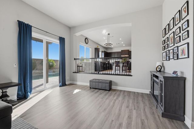 2012 Van Ruiten Dr, Lodi, CA 95242