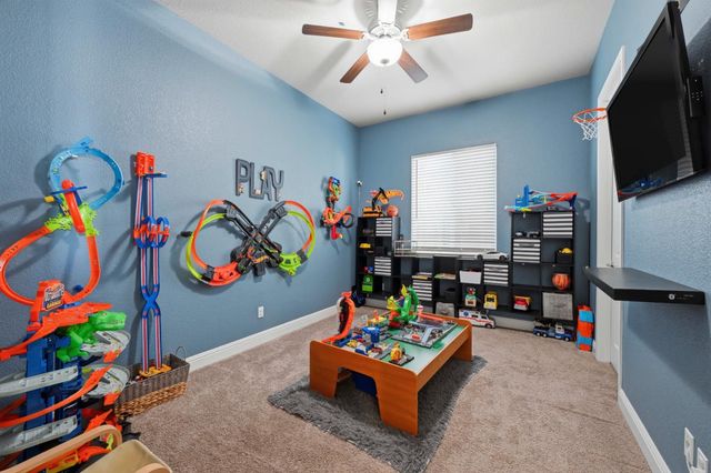 2012 Van Ruiten Dr, Lodi, CA 95242