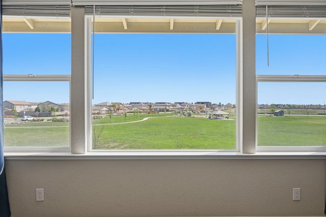 2012 Van Ruiten Dr, Lodi, CA 95242