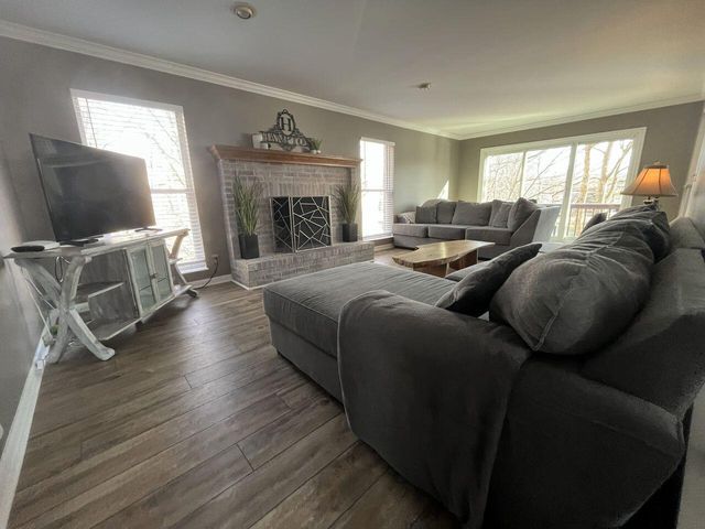 2084 Lakelyn Court, Crescent Springs, KY 41017