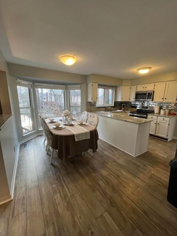 2084 Lakelyn Court, Crescent Springs, KY 41017