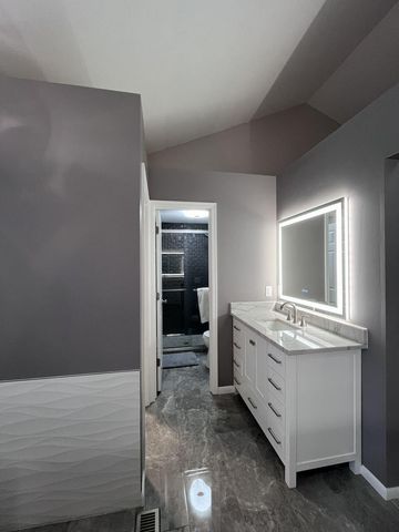 2084 Lakelyn Court, Crescent Springs, KY 41017