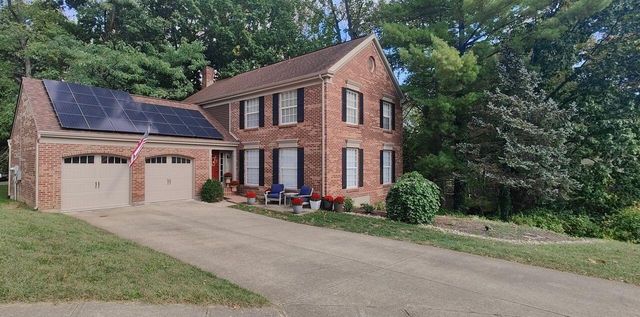 2084 Lakelyn Court, Crescent Springs, KY 41017