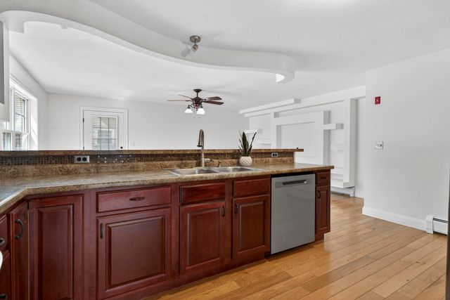 75 McDuffie Street, Manchester, NH 03102