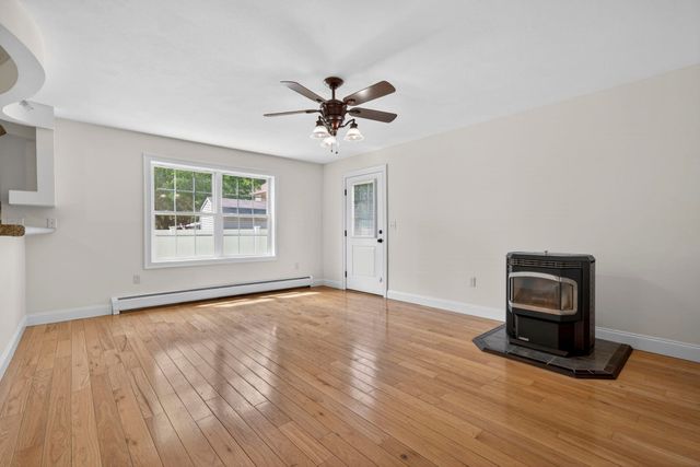 75 McDuffie Street, Manchester, NH 03102