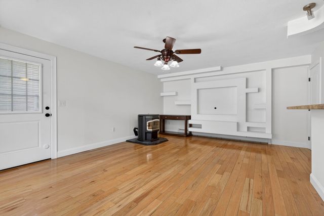 75 McDuffie Street, Manchester, NH 03102