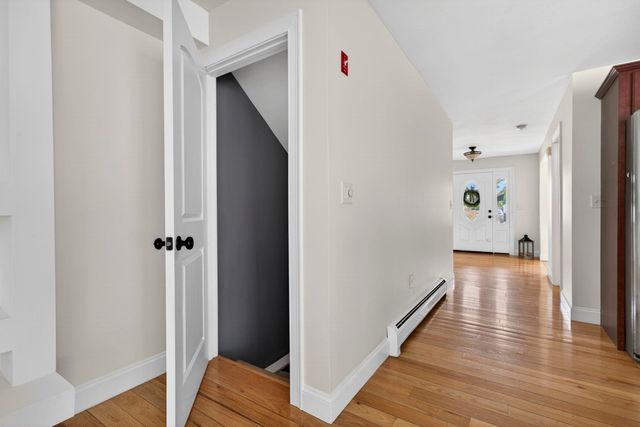 75 McDuffie Street, Manchester, NH 03102