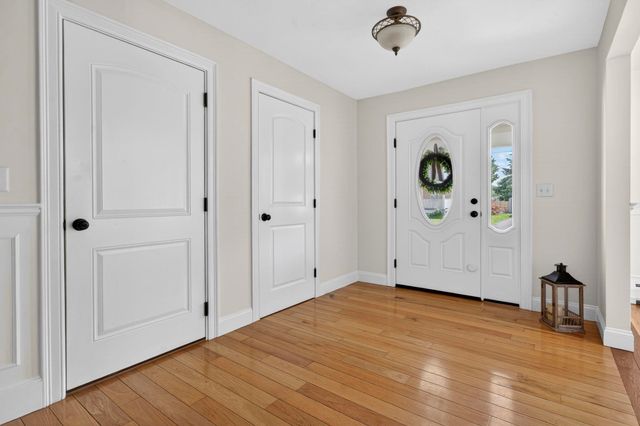 75 McDuffie Street, Manchester, NH 03102