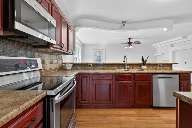 75 McDuffie Street, Manchester, NH 03102