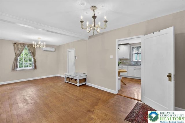 5686 Cetronia Road, Upper Macungie Twp, PA 18106