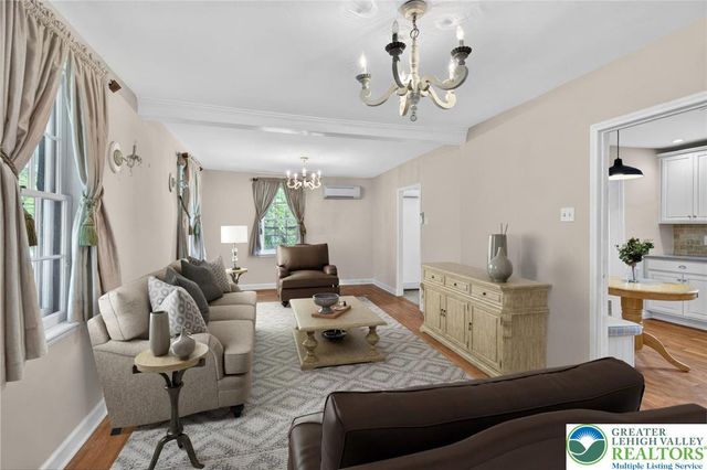 5686 Cetronia Road, Upper Macungie Twp, PA 18106