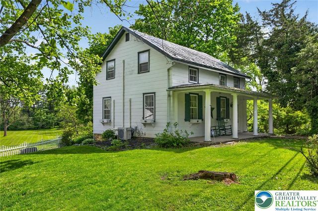 5686 Cetronia Road, Upper Macungie Twp, PA 18106