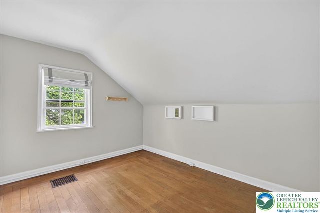 5686 Cetronia Road, Upper Macungie Twp, PA 18106